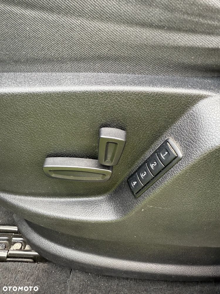 Ford S-Max 2.0 TDCi DPF Titanium - 9