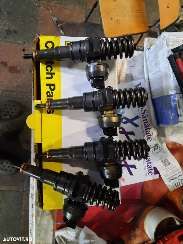 injector injectoare vw Passat b6 2.0tdi bmp bmm 140cp seat leon 2.0tdi bmp skoda octavia 2 2.0tdi audi a3 038130073bq