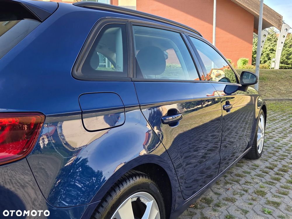 Audi A3 Sportback 2.0 TDI Ambiente - 16
