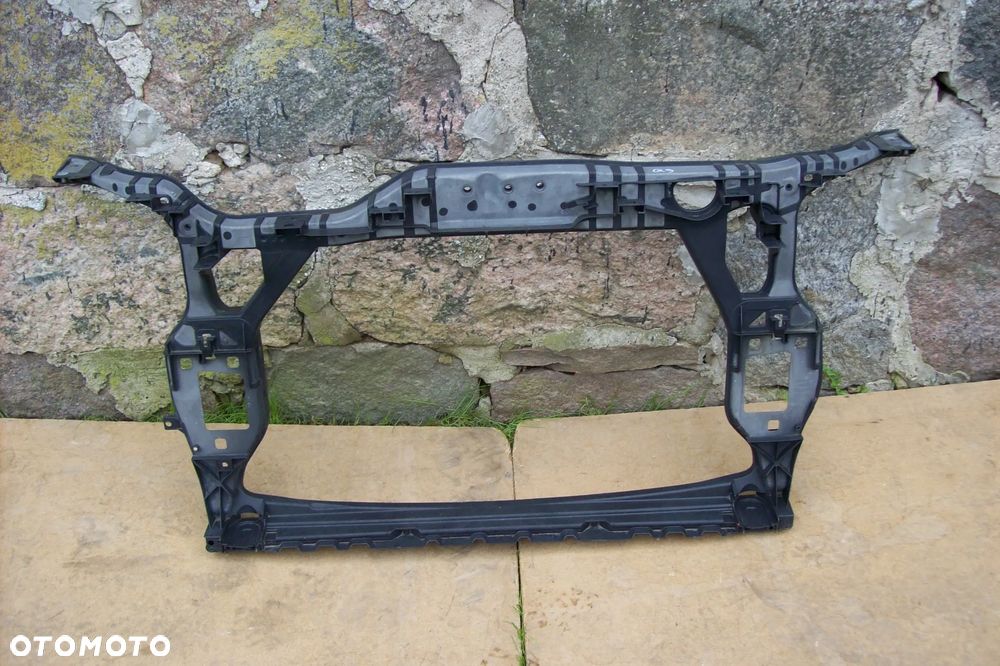 PAS PRZEDNI CZOŁÓWKA AUDI Q5 8R0 ROK 08/16