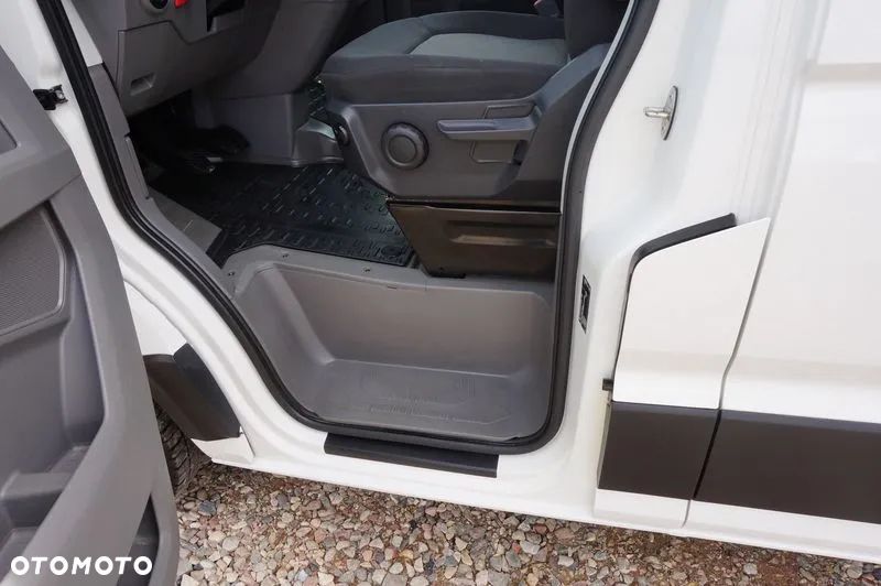 Volkswagen CRAFTER MOC177KM WZMOCNIONY DMC3.5t. HAK-3t. SORTIMO ZABUDOWA INST.230V DRZWI 270' - 16