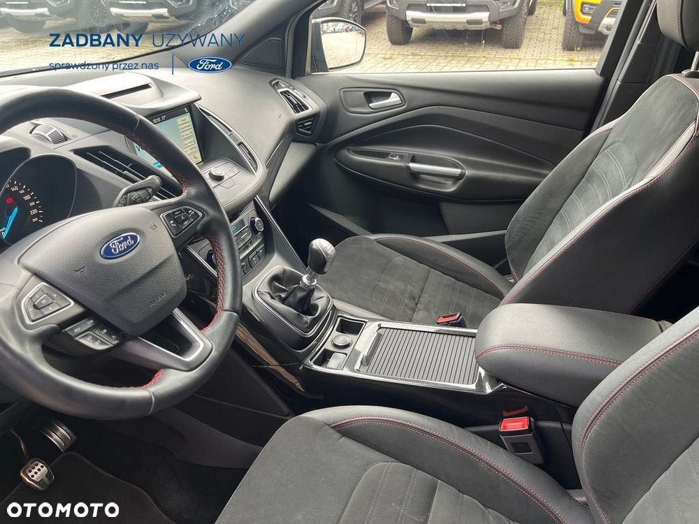 Ford Kuga 1.5 EcoBoost 2x4 ST-Line - 12