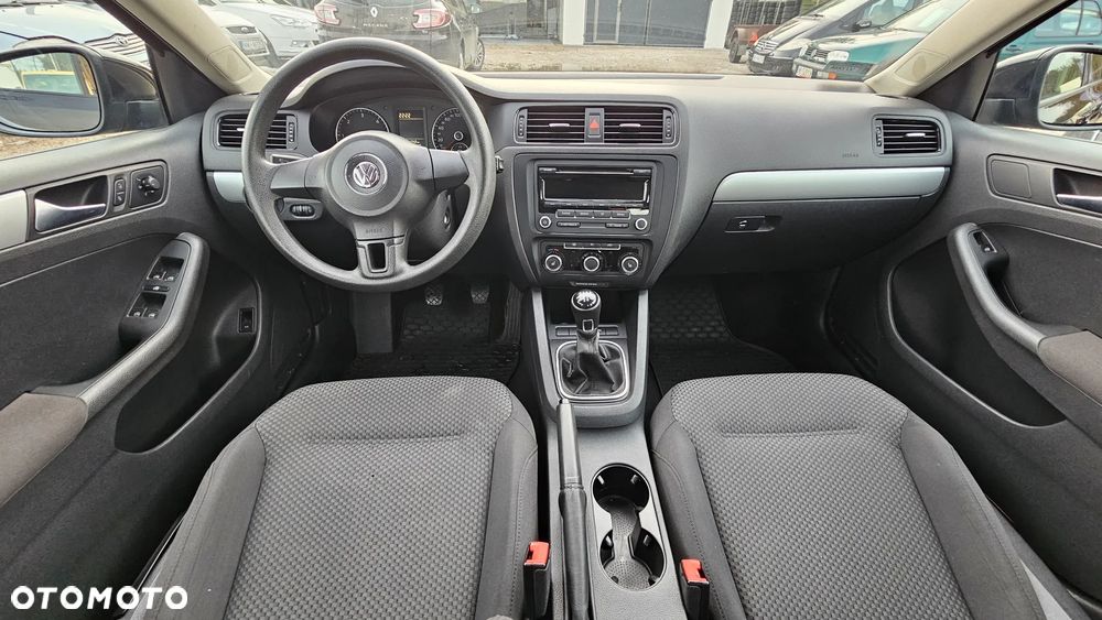 Volkswagen Jetta 1.6 TDI Comfortline - 13