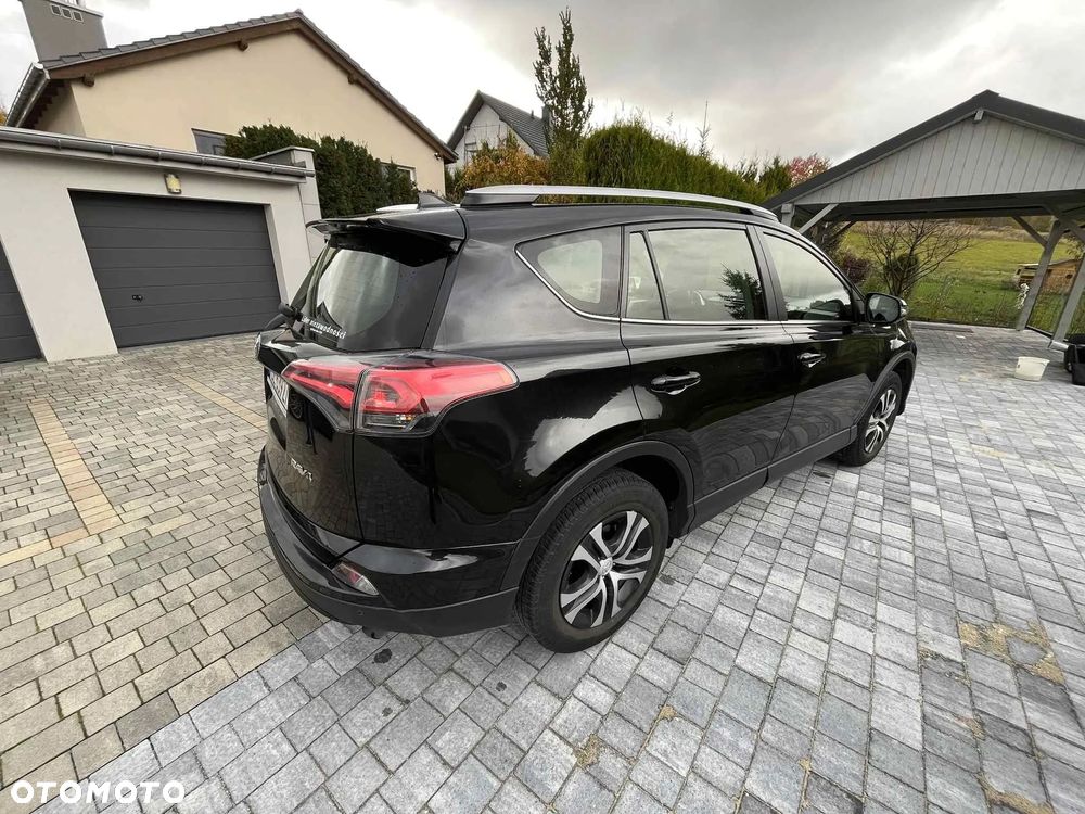 Toyota RAV4 2.0 D-4D Active 4x2 - 21
