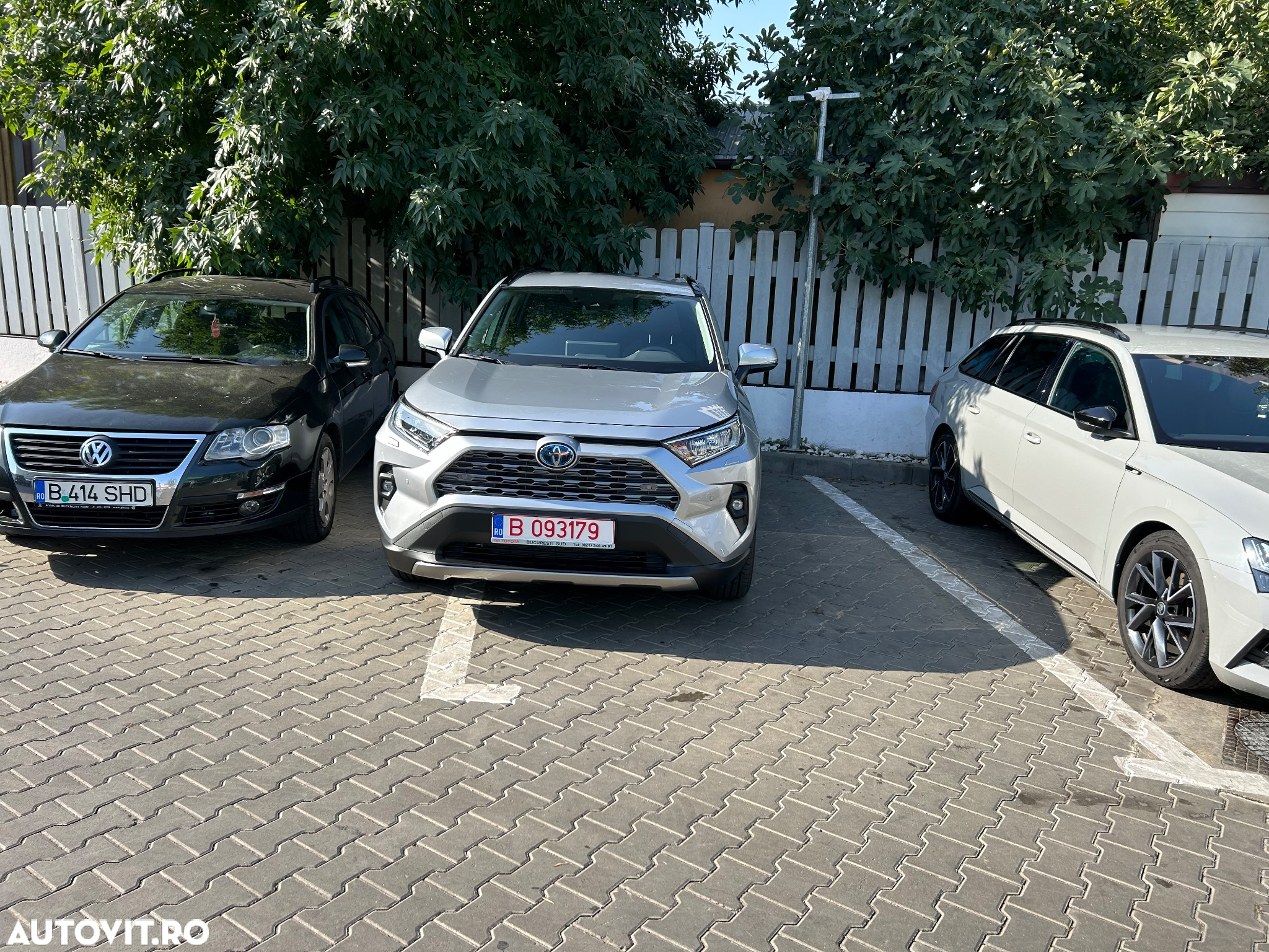 Toyota RAV4 - 6