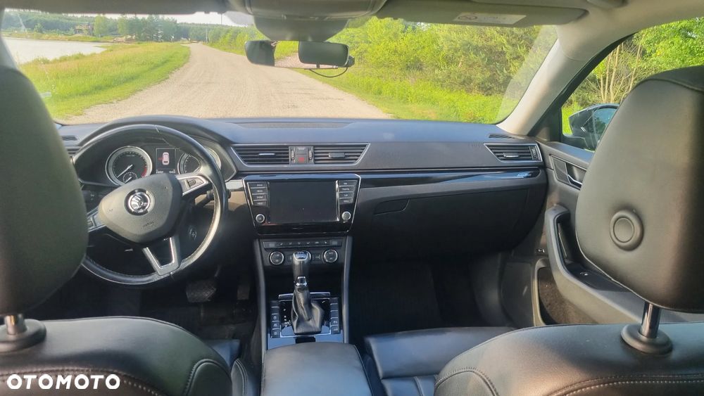 Skoda Superb 2.0 TDI 4x4 L&K DSG - 8