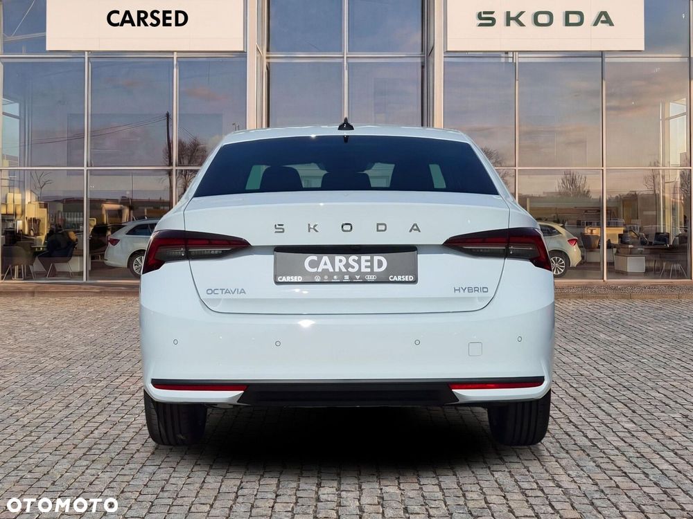 Skoda Octavia 1.5 TSI mHEV Drive Selection DSG - 6