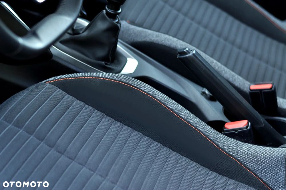 Peugeot 2008 - 22