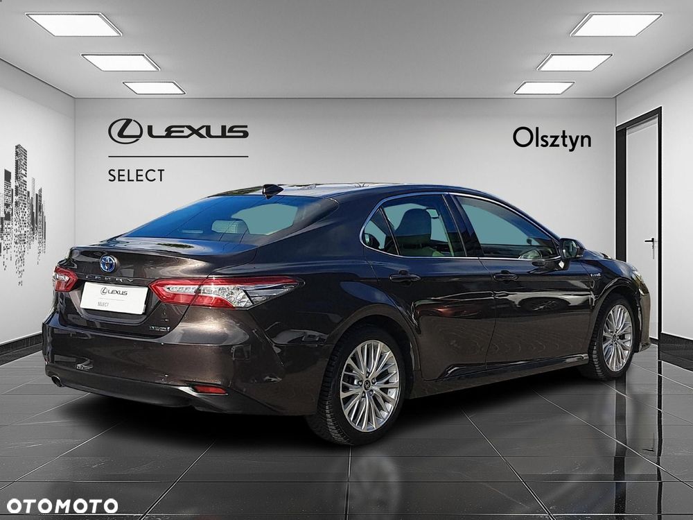 Toyota Camry 2.5 Hybrid Executive CVT - 6
