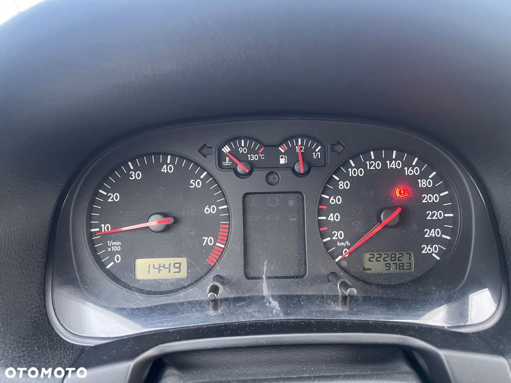 Volkswagen Golf 1.6 - 15