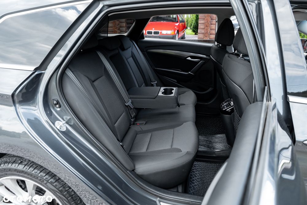 Hyundai i40 Kombi 1.7 CRDi DCT Premium - 21