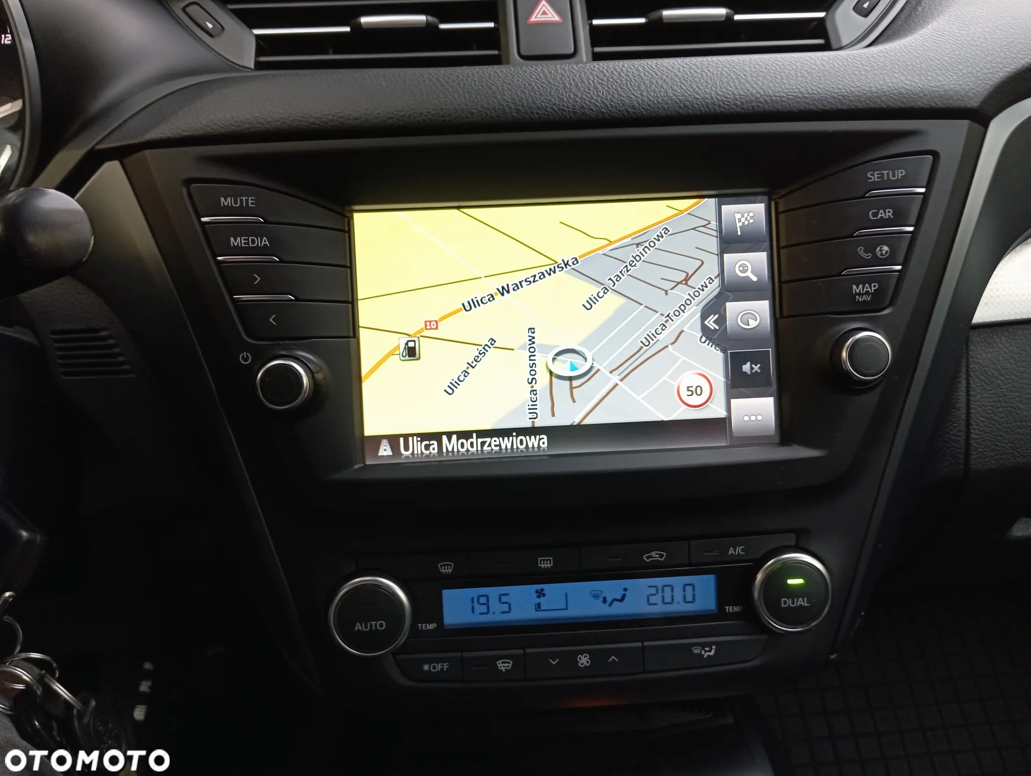 Toyota Avensis 1.8 Prestige - 29