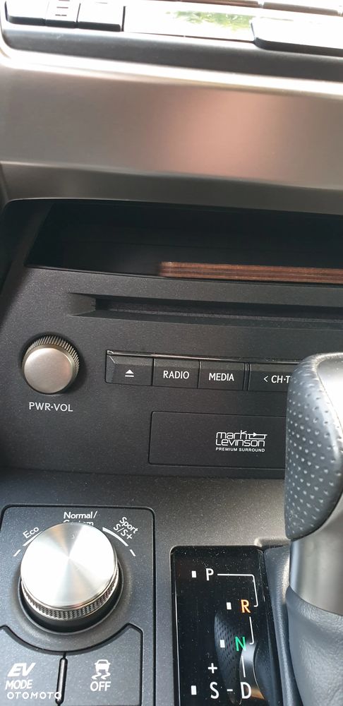 Lexus NX 300h F Sport AWD - 38