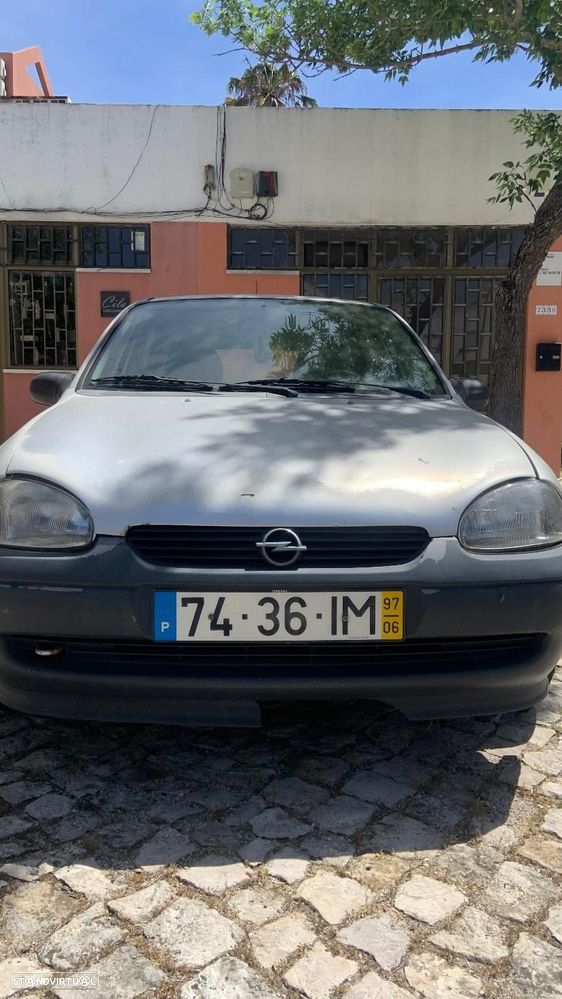 Opel Corsa 1.2 16V - 1