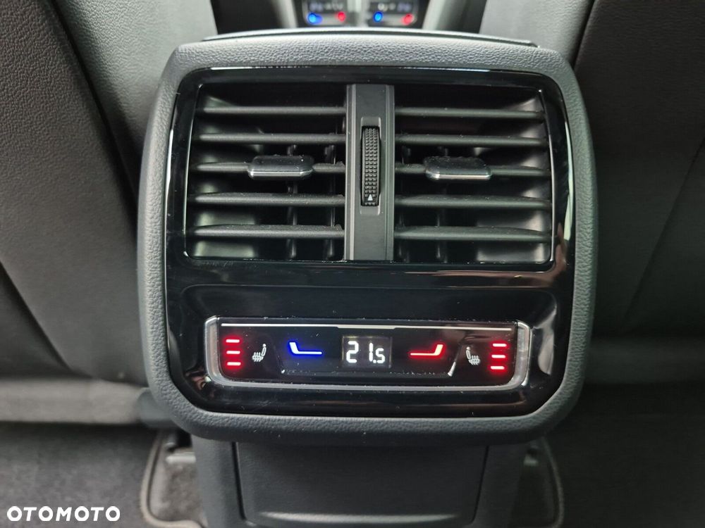 Volkswagen Arteon 2.0 TSI R-Line DSG - 24