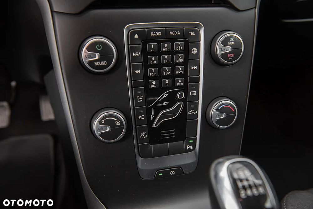 Volvo V40 - 23