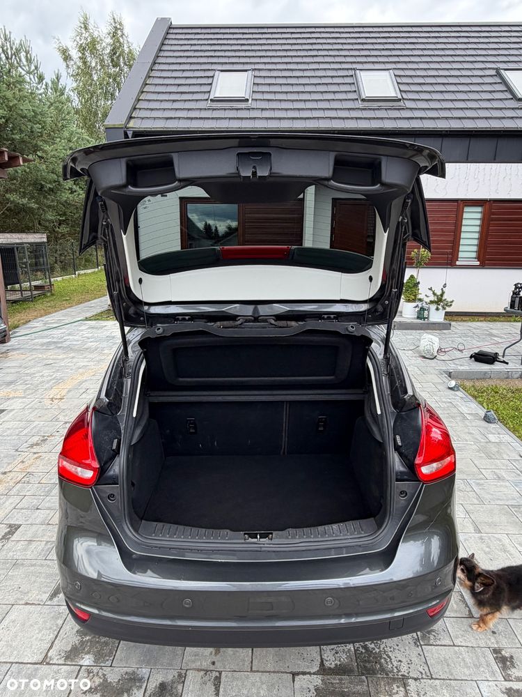 Ford Focus 1.0 EcoBoost Titanium Business - 16