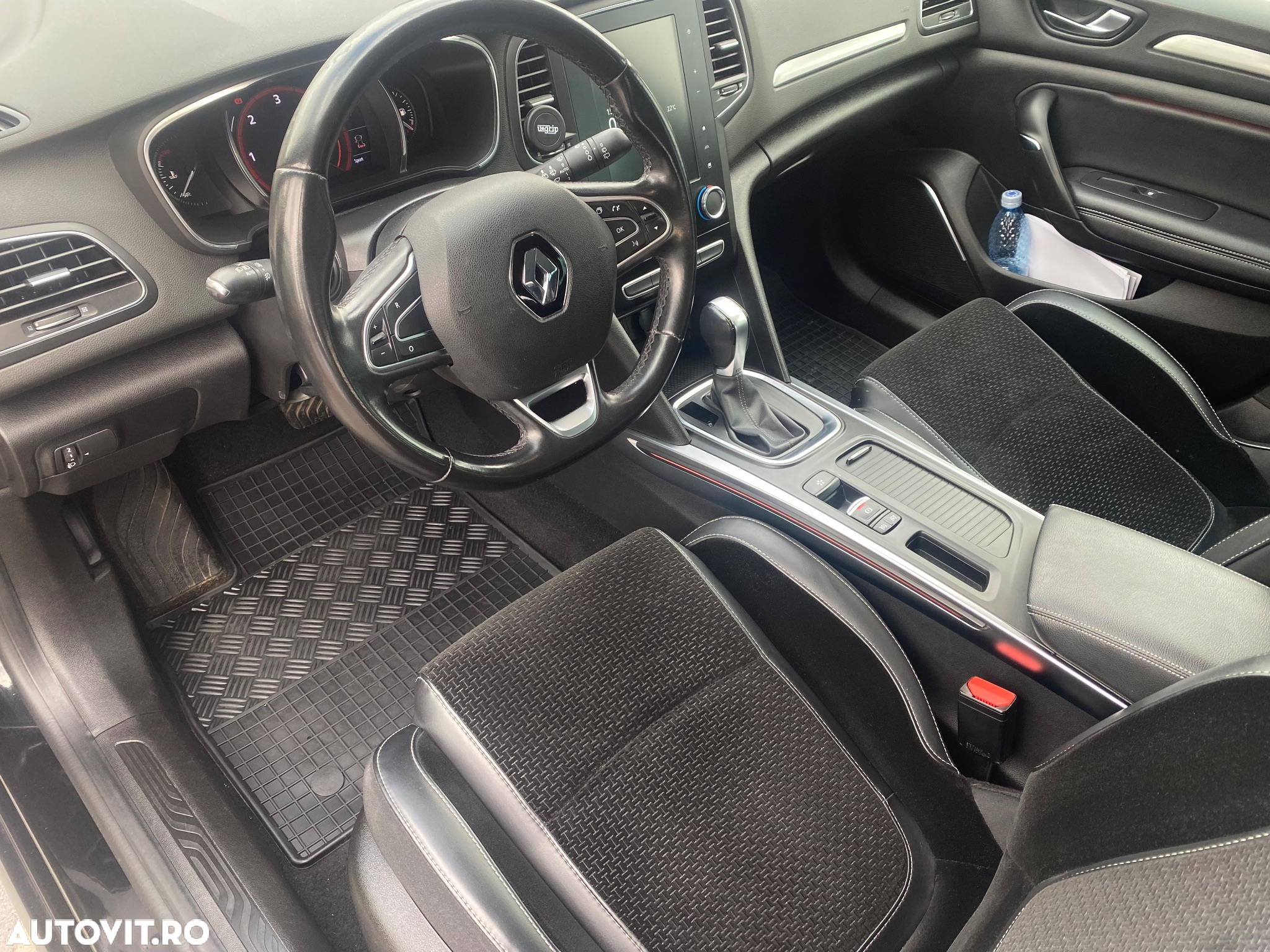 Renault Megane BLUE dCi EDC Intens - 16