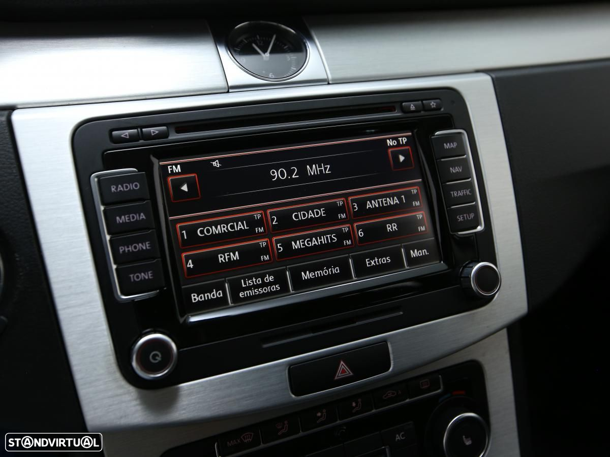 VW Passat Variant - 19