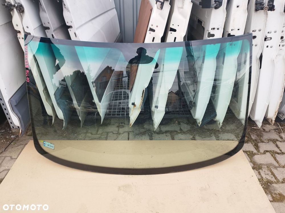 Szyba przednia czołowa Mercedes Vito W638 98-03r