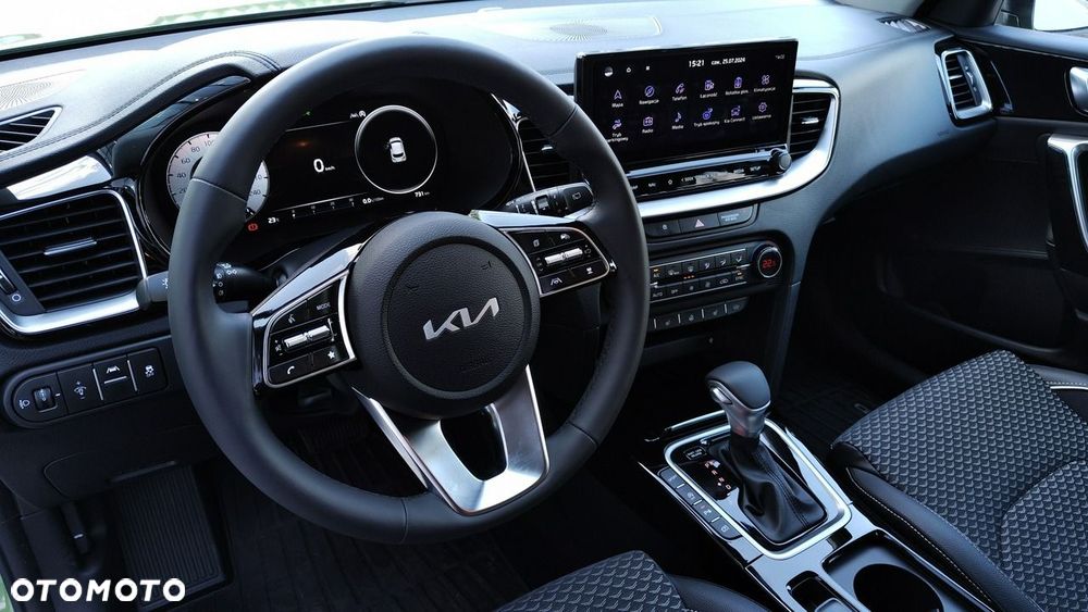 Kia XCeed - 13