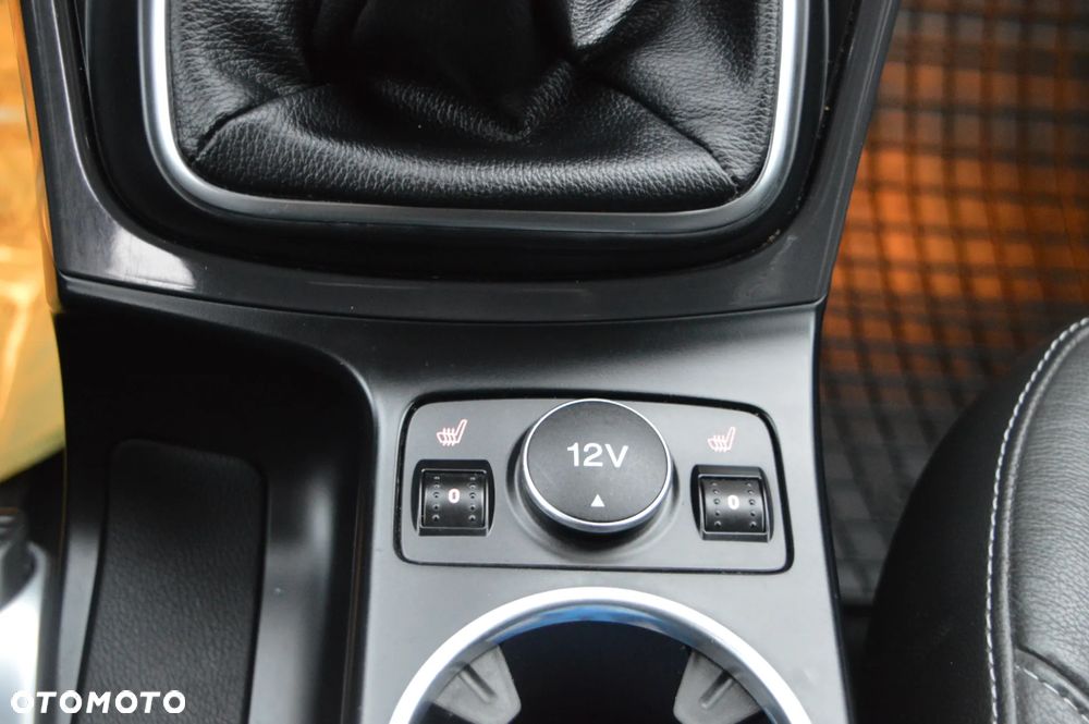 Ford Kuga 2.0 TDCi 4x4 Titanium - 23