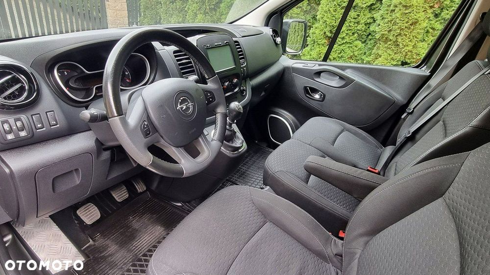 Opel Vivaro - 12