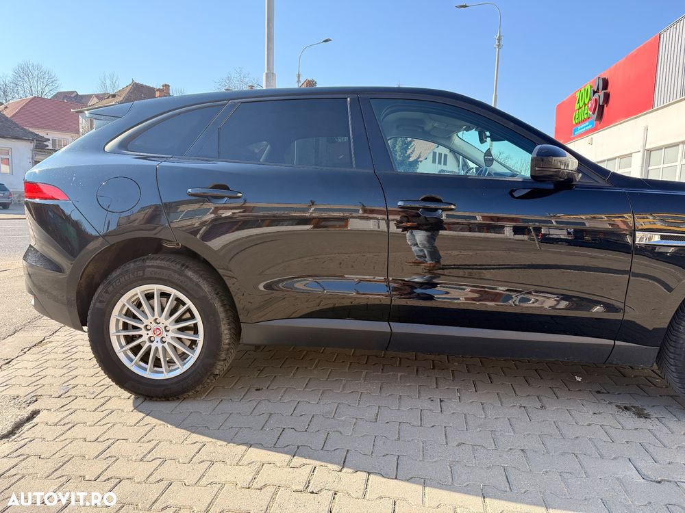Jaguar F-Pace 20d AWD Aut. Pure - 6