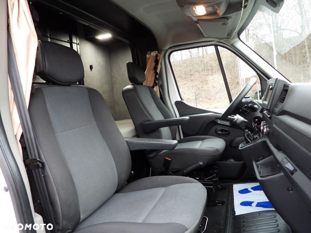 Renault MASTER PLANDEKA 8 PALET TEMPOMAT NAWIGACJA LEDY PNEUMATYKA KLIMATYZACJA  165KM - 38