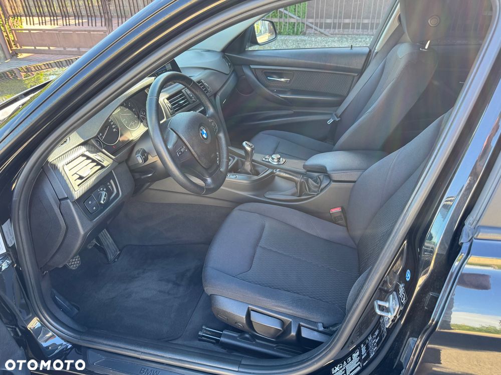 BMW Seria 3 318d - 7