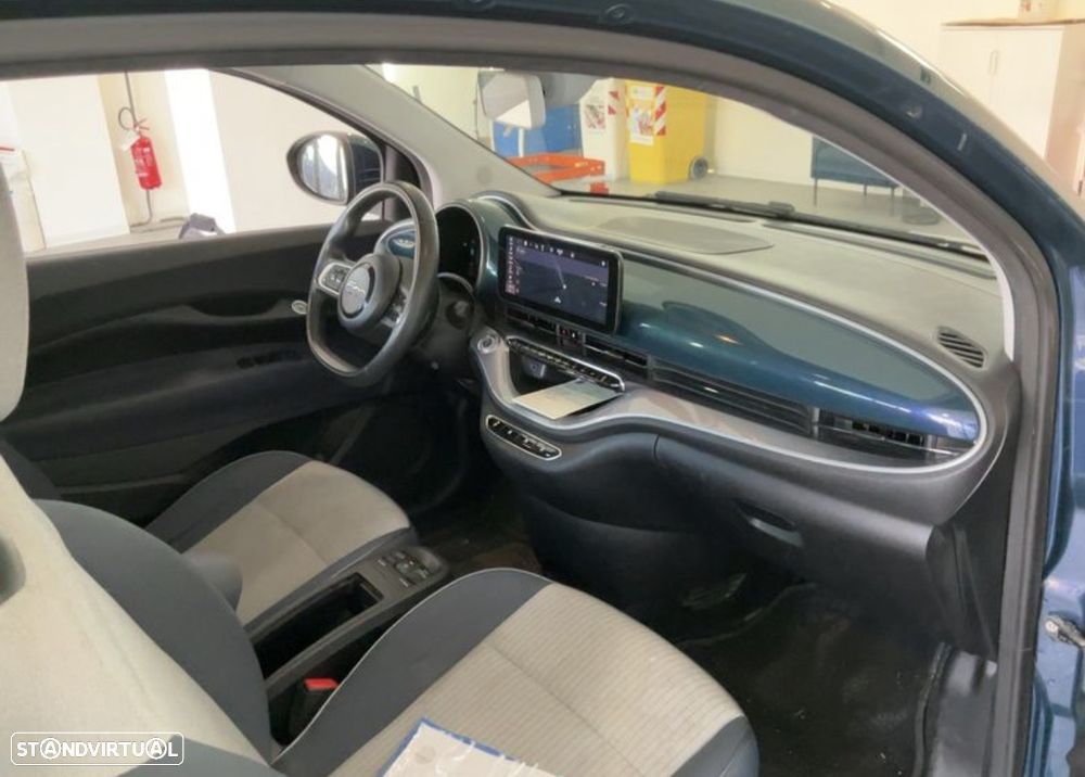 Fiat 500e 42kWh ICON - 2