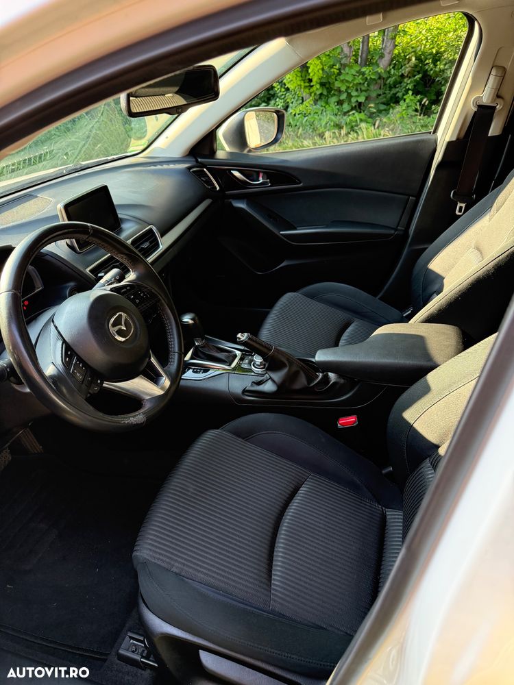 Mazda 3 - 6