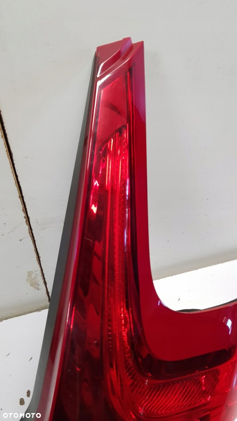 lampa tył prawa Volvo V40 II - 2