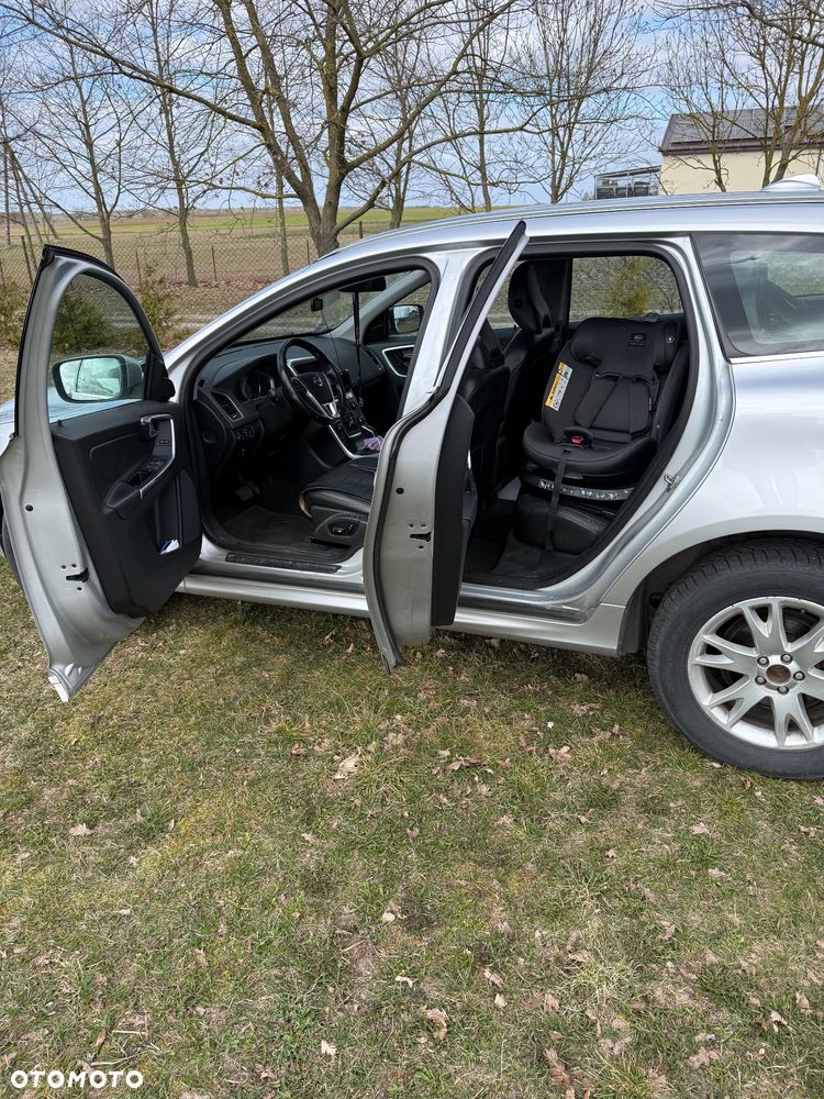 Volvo XC 60 D3 Momentum - 5