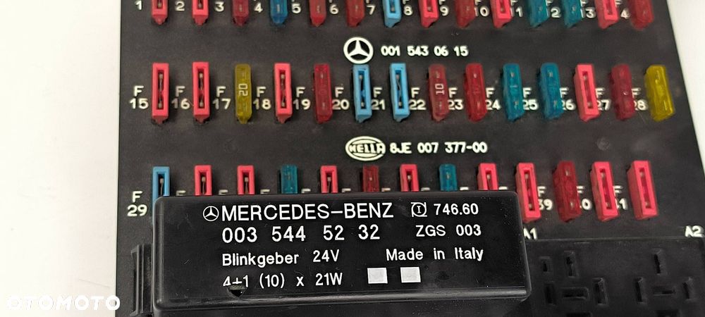 SKRZYNKA BEZPIECZNIKÓW MERCDES-BENZ AXOR 2528L 9415422034 - 5