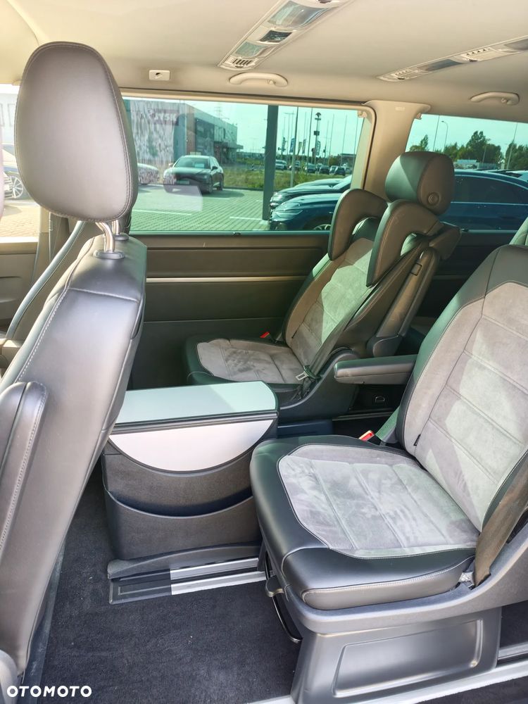 Volkswagen Multivan - 8