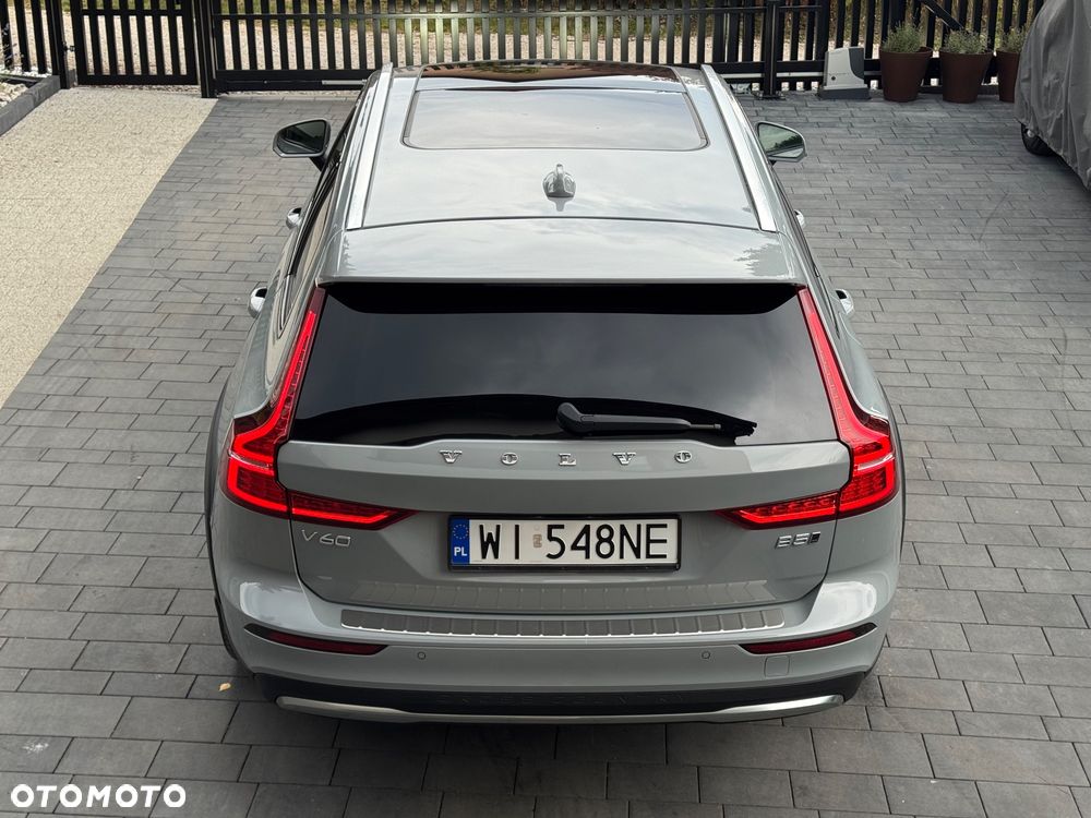 Volvo V60 Cross Country Plus B5 B AWD - 6