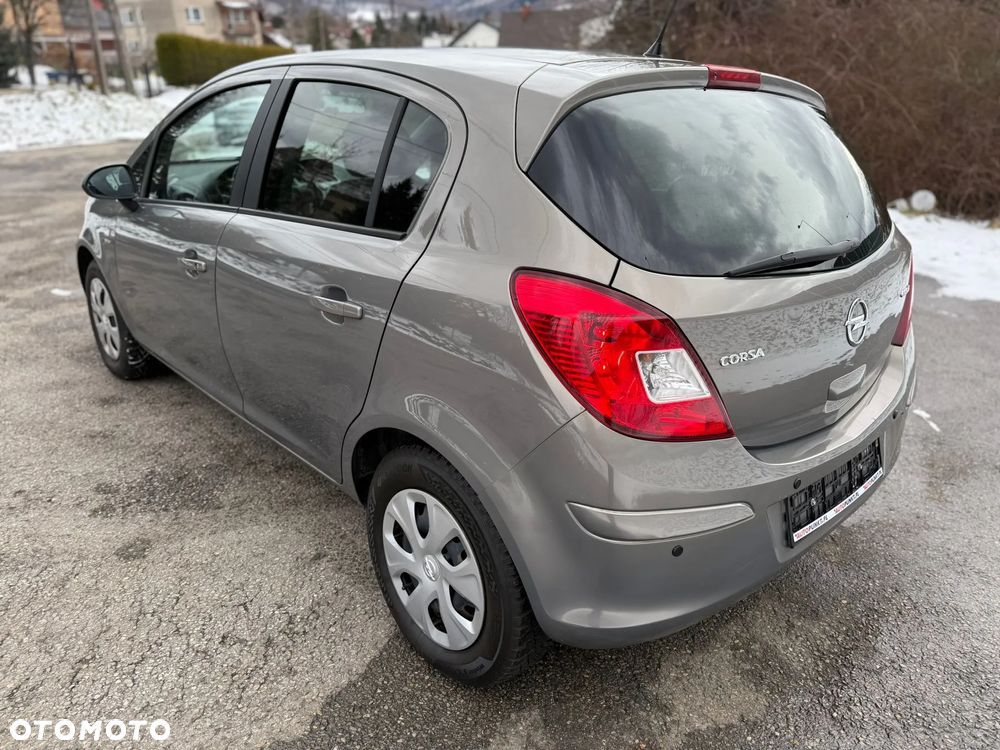 Opel Corsa 1.2 16V Edition / Active - 3