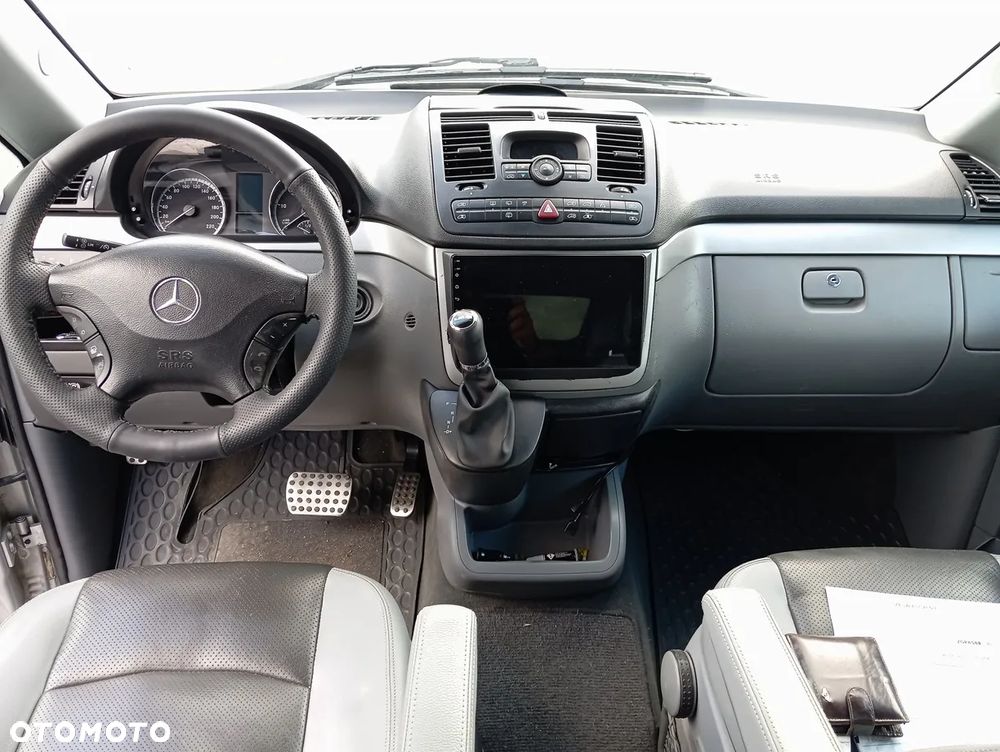 Mercedes-Benz Viano - 9