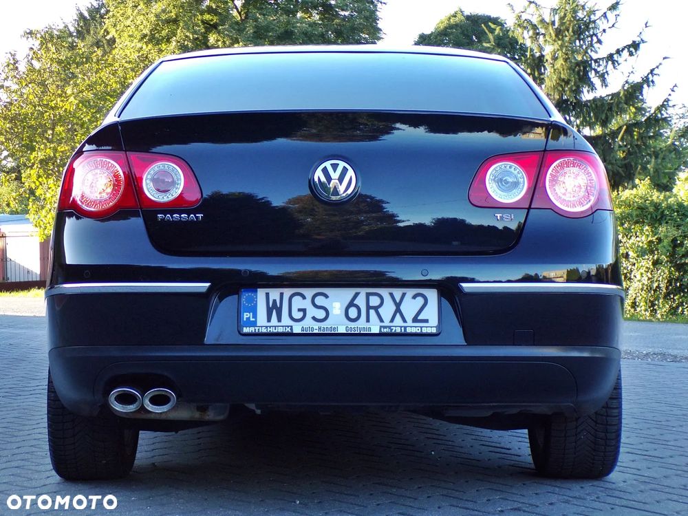 Volkswagen Passat 1.8 TSI Highline - 10