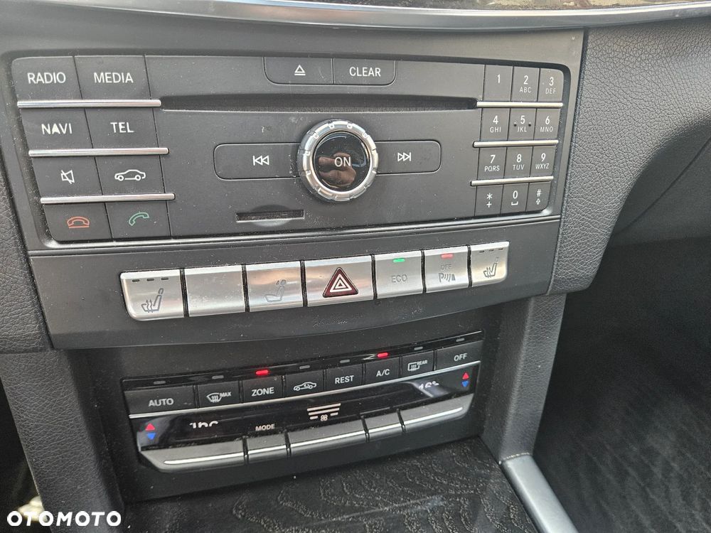 Mercedes-Benz Klasa E 220 BlueTEC 4Matic 7G-TRONIC - 10