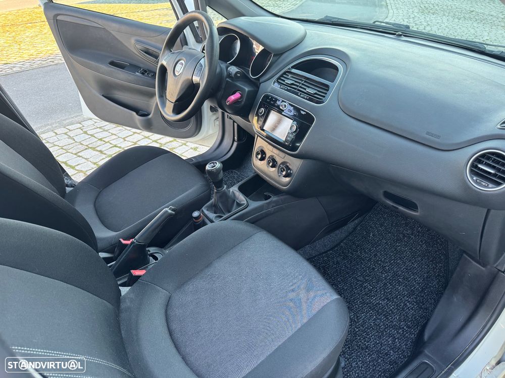 Fiat Punto 1.3 M-Jet Lounge S&S - 9