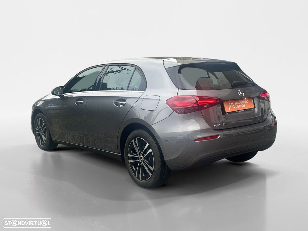 Mercedes-Benz A 250 e - 3