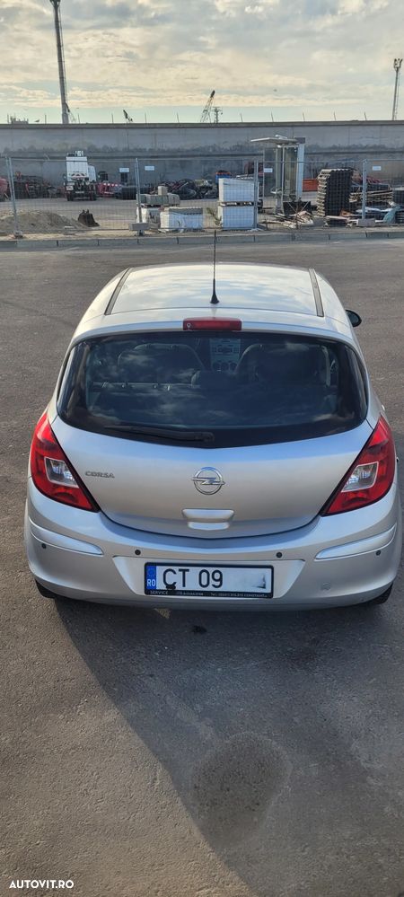 Opel Corsa 1.4 Enjoy - 3