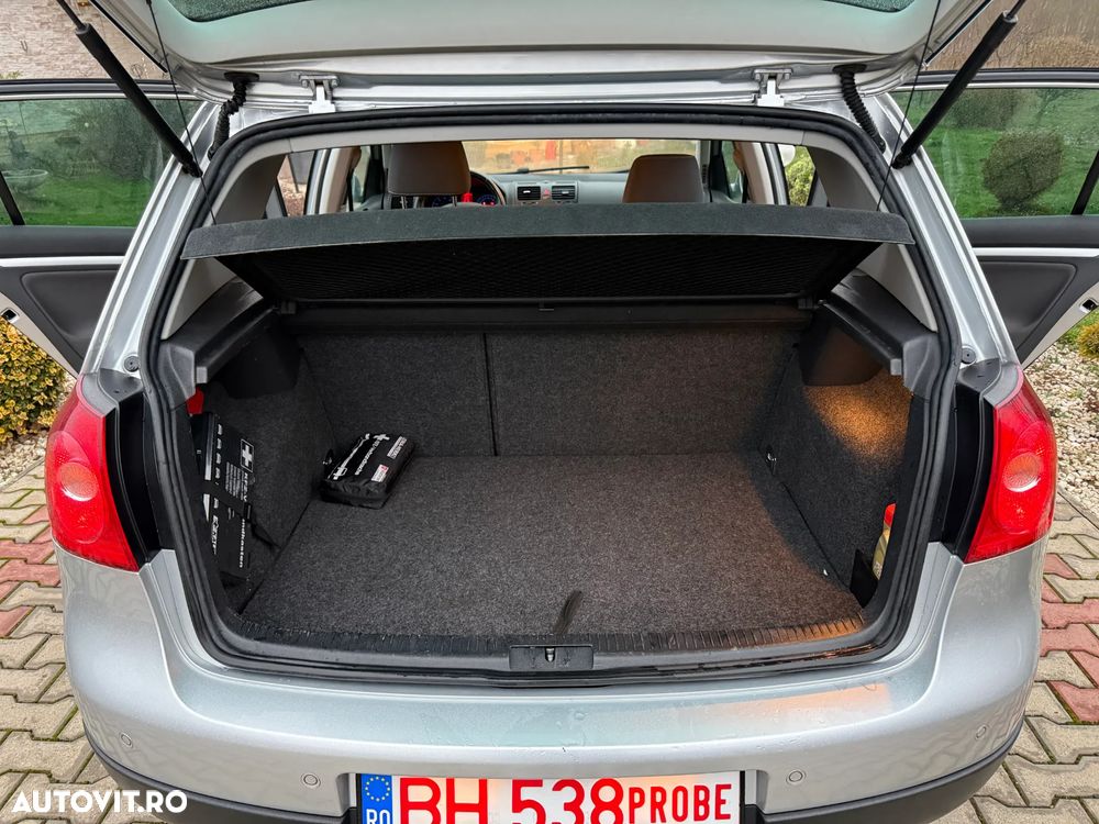 Volkswagen Golf 1.6 Edition - 24