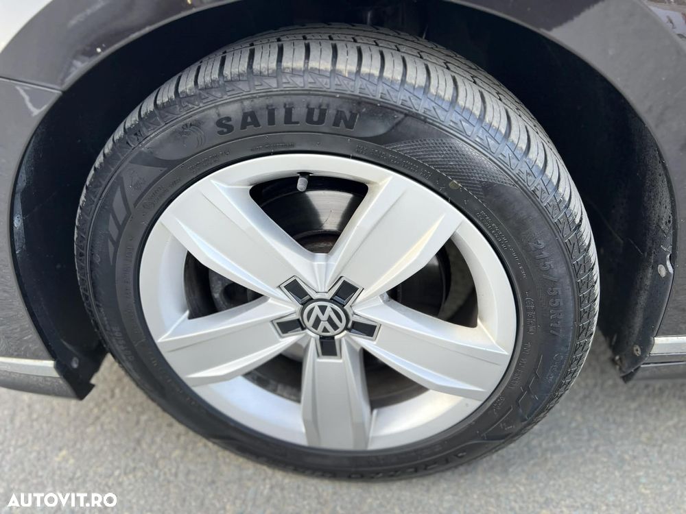 VOLKSWAGEN Passat 2021 — imagine 15