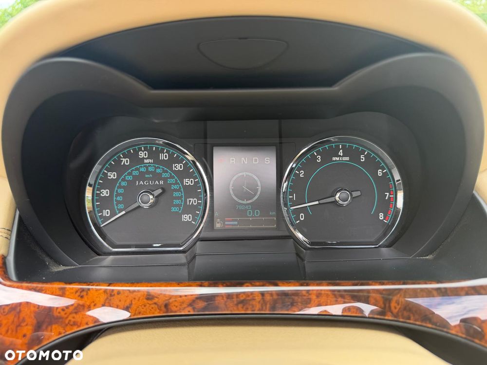 Jaguar XK 5.0 V8 Portfolio - 31