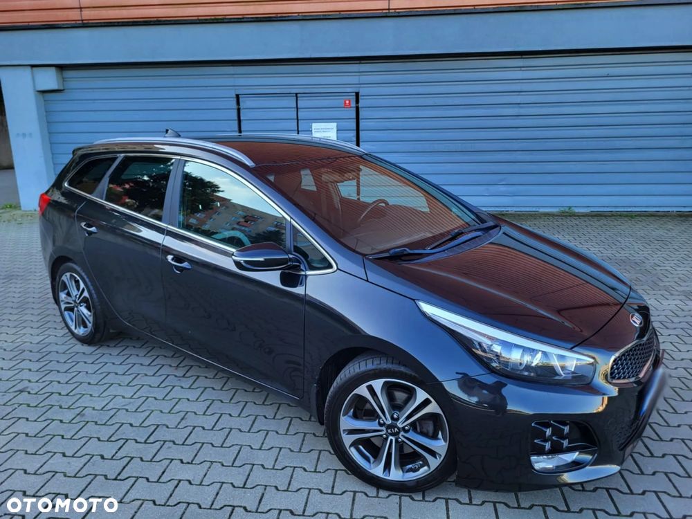 Kia Ceed 1.6 CRDi 136 ISG SW GT Line - 15