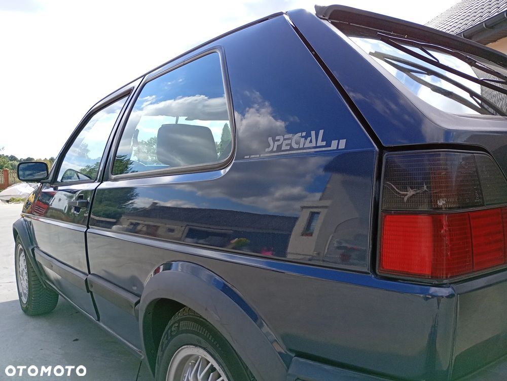Volkswagen Golf 1.8 GT Special - 4