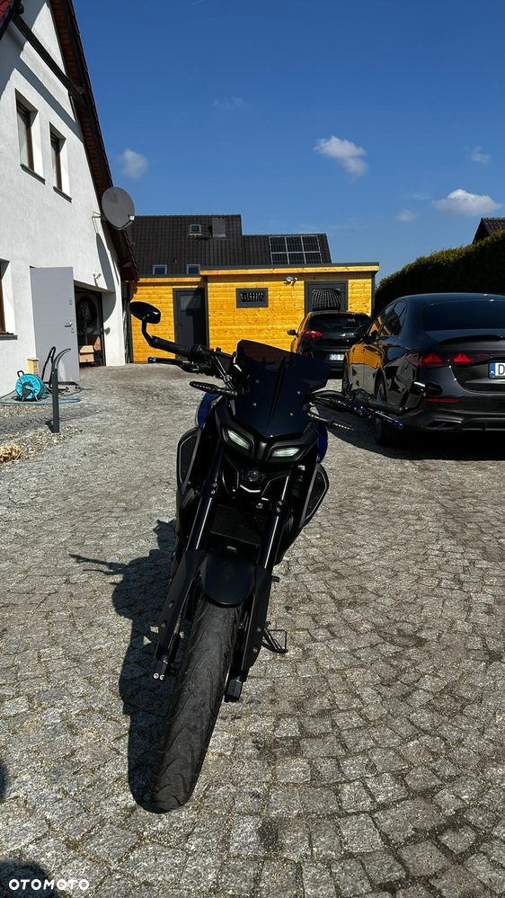 Yamaha MT - 8